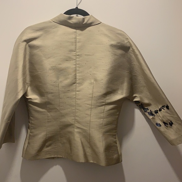 CHLOE - Picture 4 of 6